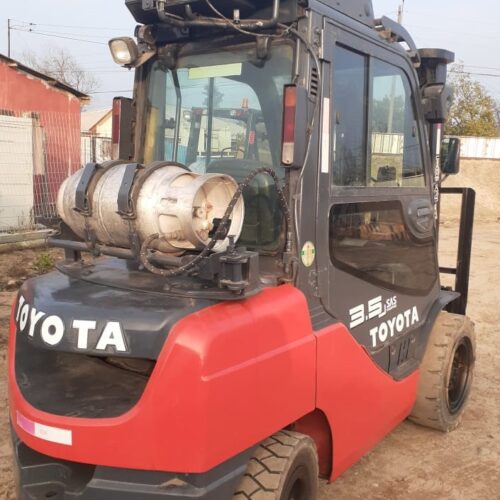 GRUA HORQUILLA TOYOTA LPG 3500 Kg.